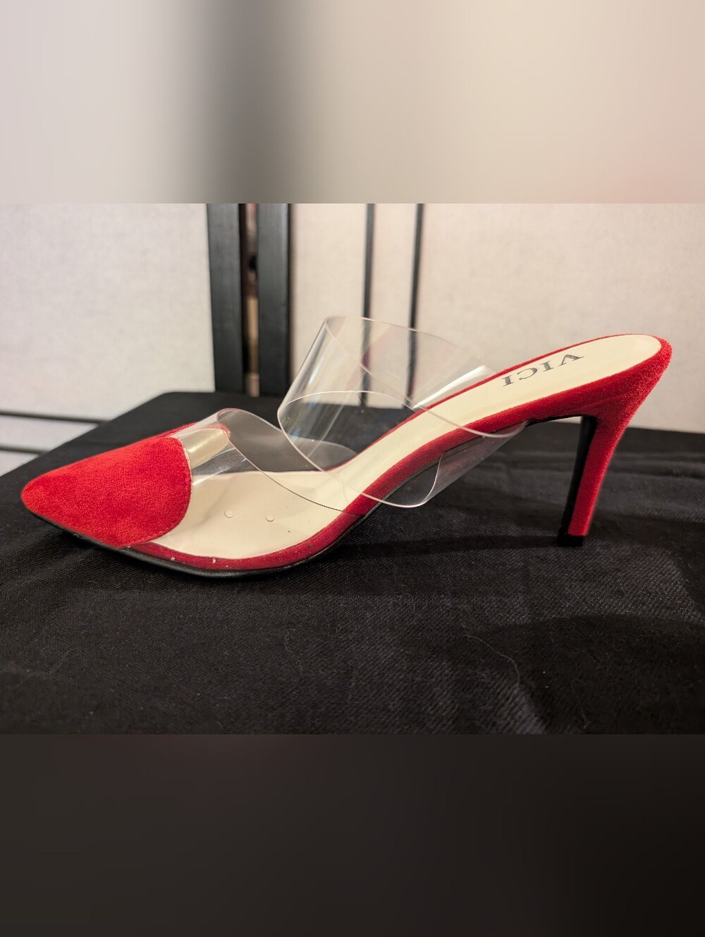 VICI Red Heart-Detail Clear Strap Mules - Picture 2 of 11